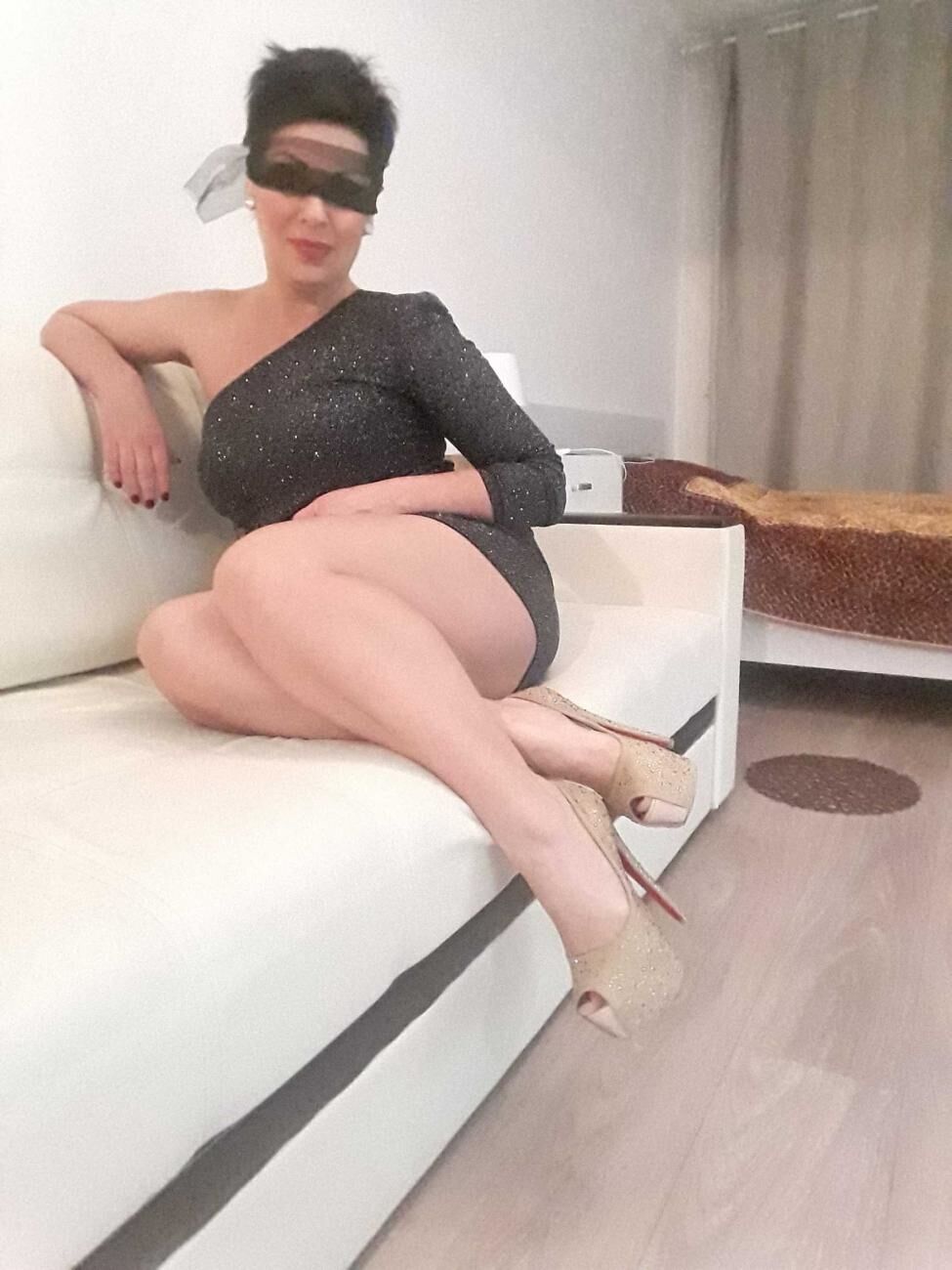 escort kinky 6586fbb7baf15 1583